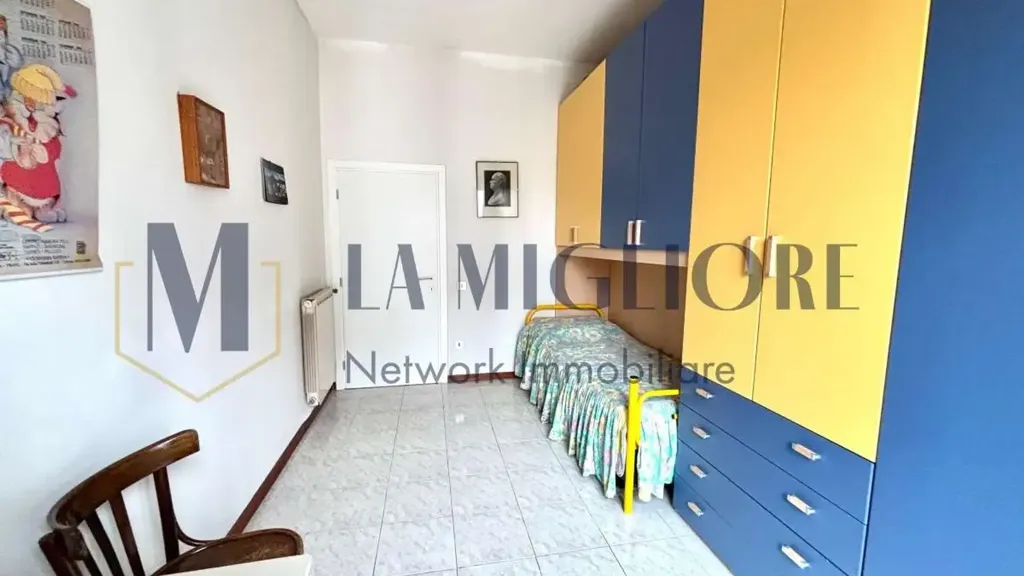 Bedrooms - 5-Room Apartment with Terraces in Prato