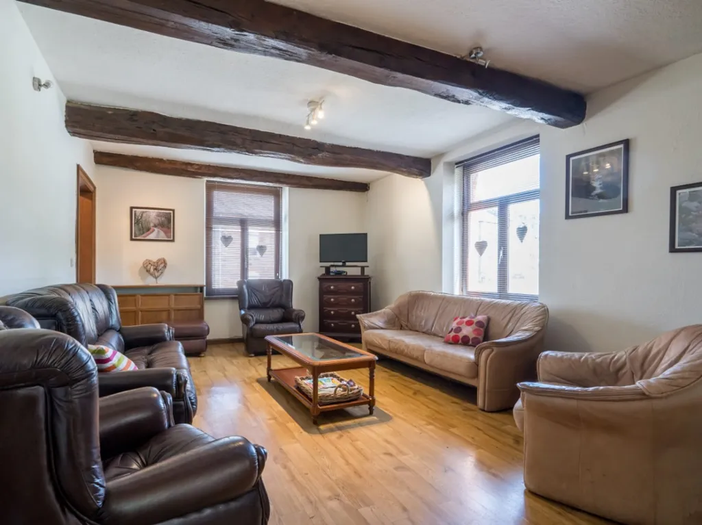 Séjour - Maison avec Gîte et Studio à Herbeumont