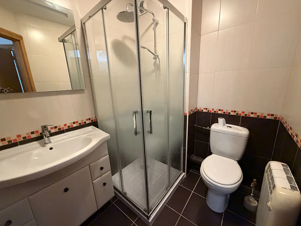 Vannitoad - Centre Hendaye 2-Bed Flat with Parking