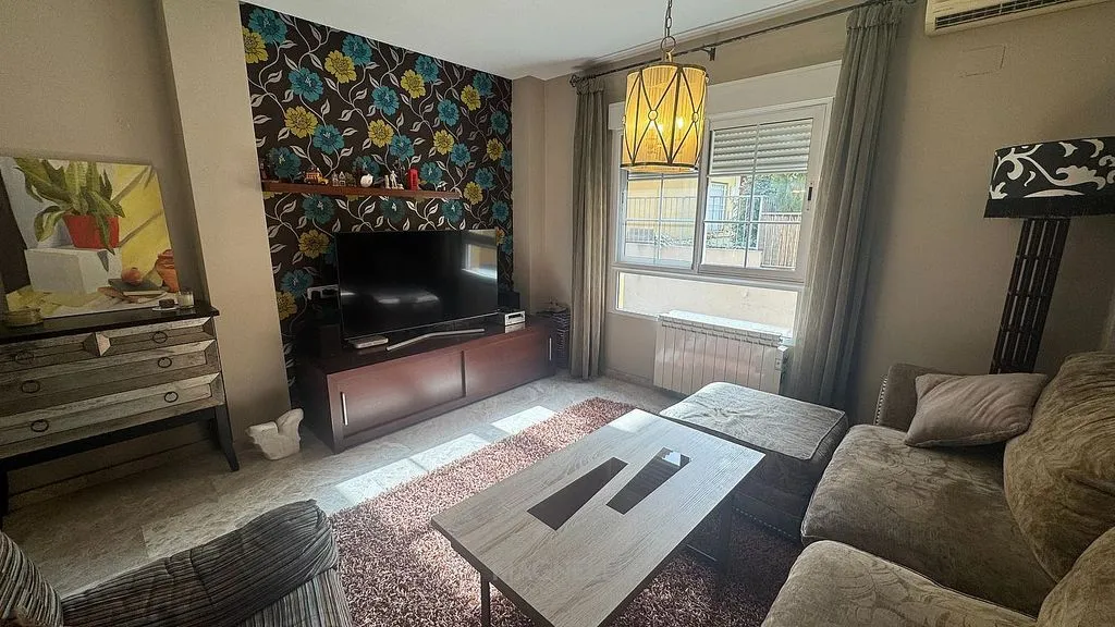 Séjour - Bungalow with Garden and Terrace in Elda