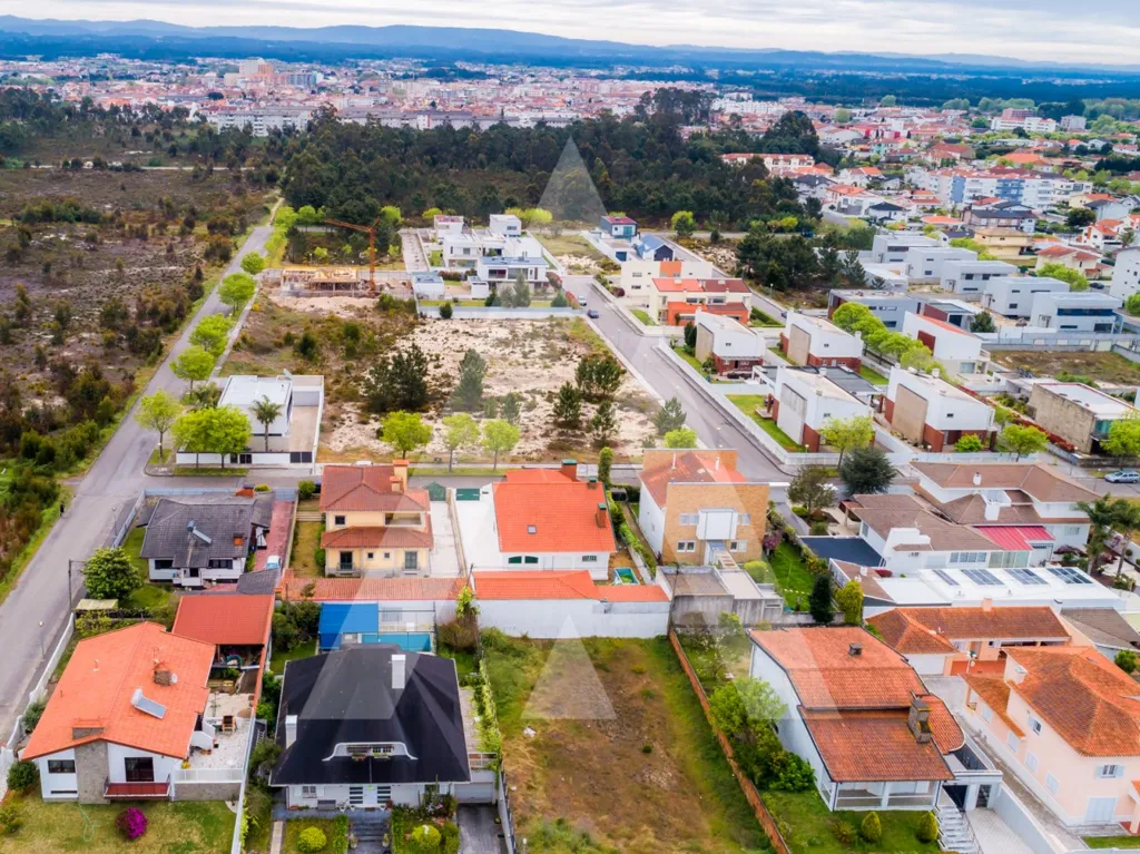 Õhuvaade - Construction Plot in Ovar's Prestigious Area