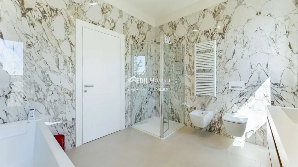 Vannitoad - Luxury Penthouse with Loggia in Modena
