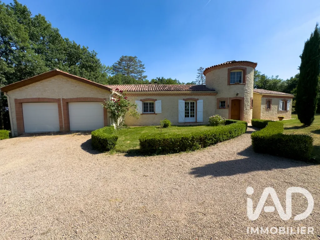Esterno - Charming House with Pool in Aubiet