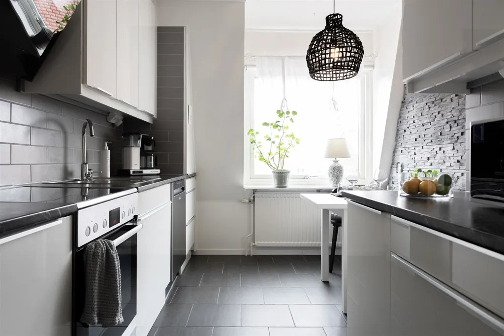Köök - Two-Bedroom Flat with Balcony in Ekeby