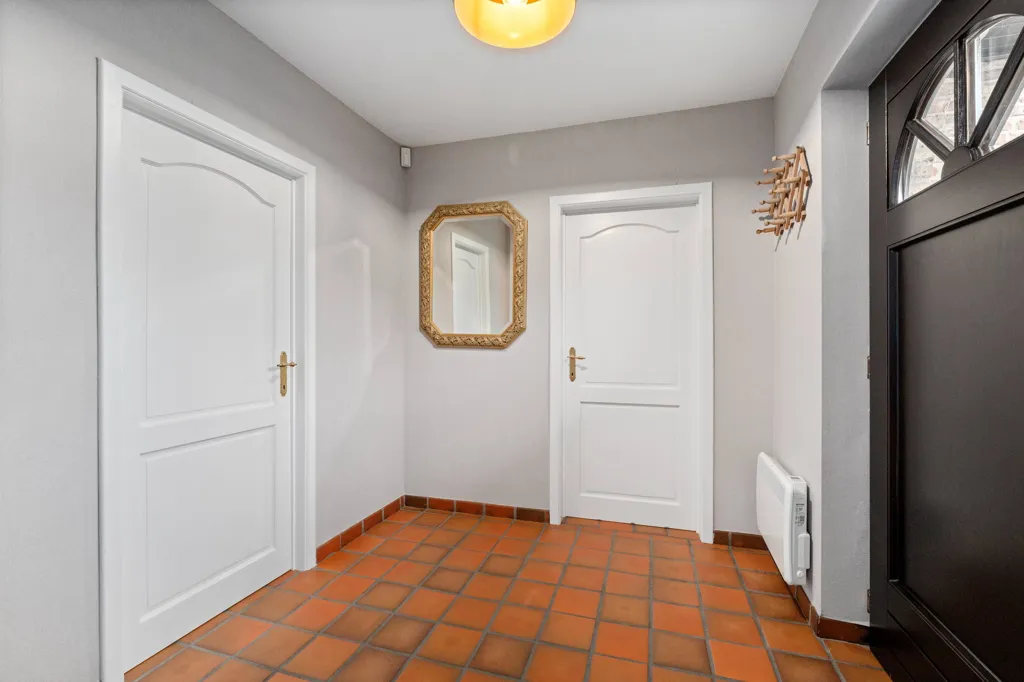 Entrée - Villa Spacieuse avec Grand Jardin à Diegem
