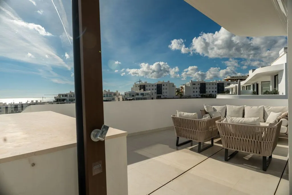 Terrass - Luxury Penthouse with Sea Views in Fuengirola
