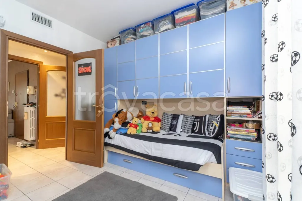 Chambres - Rear-Facing Apartment with Balcony in Turin