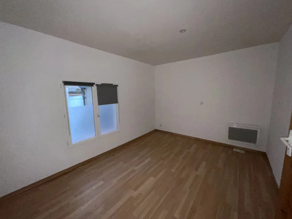 Pièces - Appartement Triplex en Centre-Ville à Réalmont