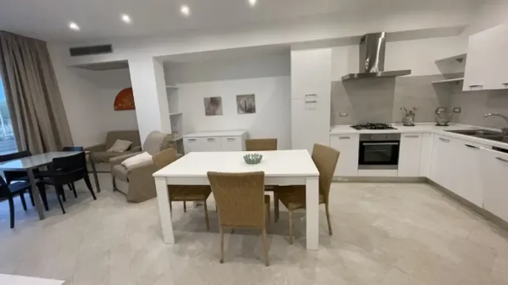 Söögituba - Luxury Seafront Apartment in Diamante