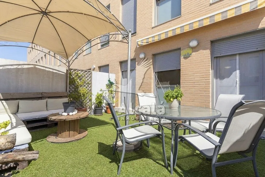 Terrasse - 1-Bed Flat with Pool in Los Hueros