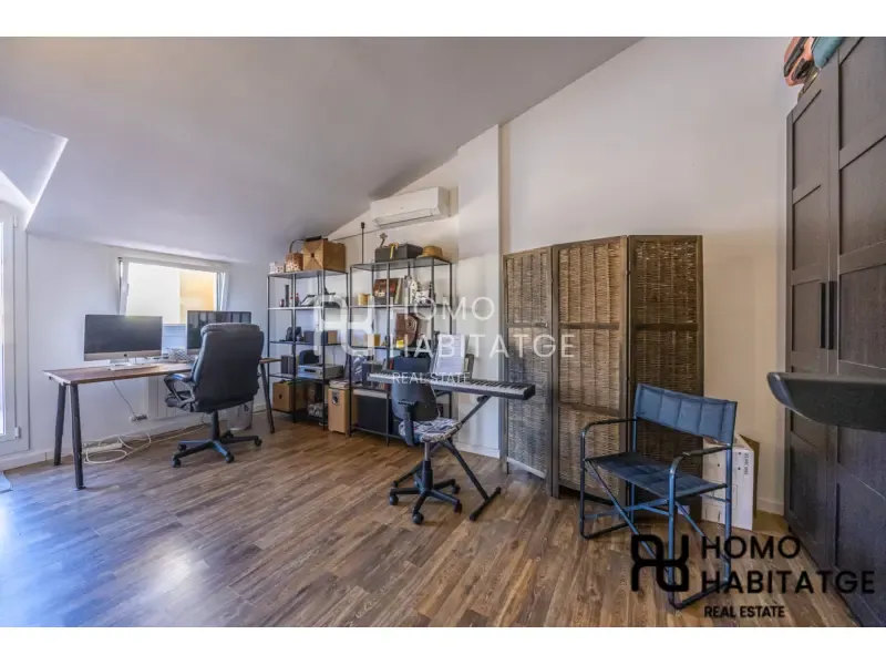 Bureau - Reformed Duplex with Terrace in Gràcia, Sabadell