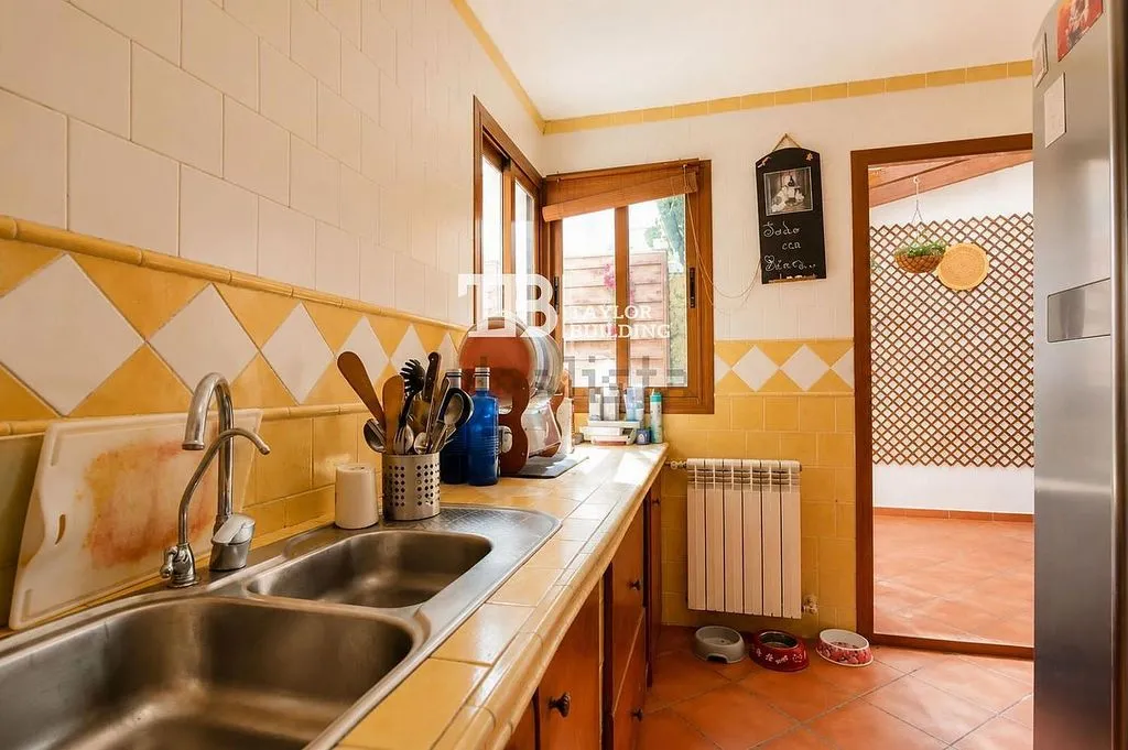 Cuisine - Ground Floor Flat with Private Garden in Rabasa