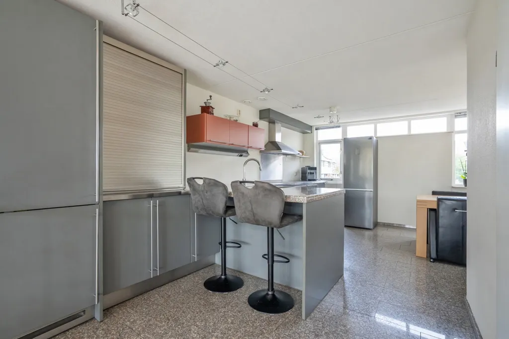Cuisine - Waterfront 2-Under-1-Cap Villa in Rokkeveen Zuid