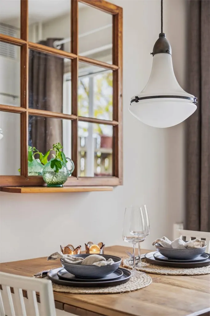 Salle à manger - Apartment with Garden in Åby
