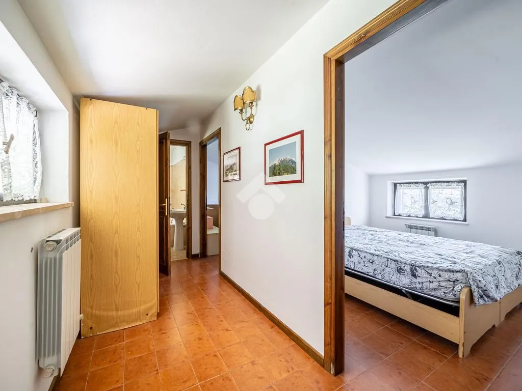 Magamistoad - Trifamiliare with Garden in Erbezzo