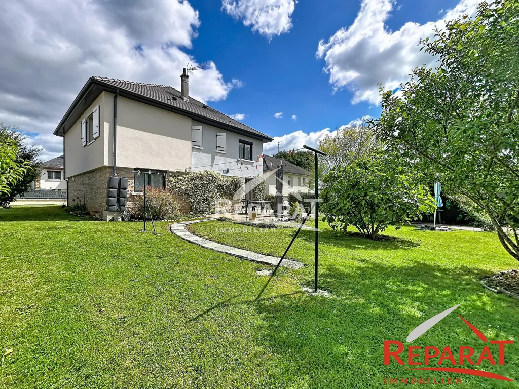 Aed - Renovated House with Garden in Objat