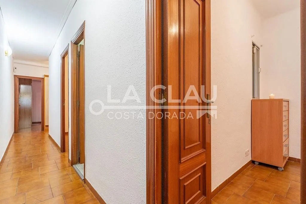 hallway_entrance