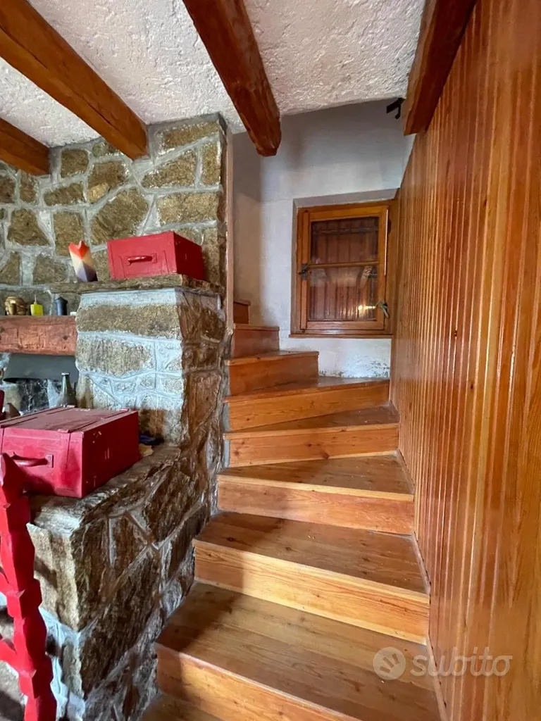 Toad - Wooden Chalet with Fireplace in Valvarrone
