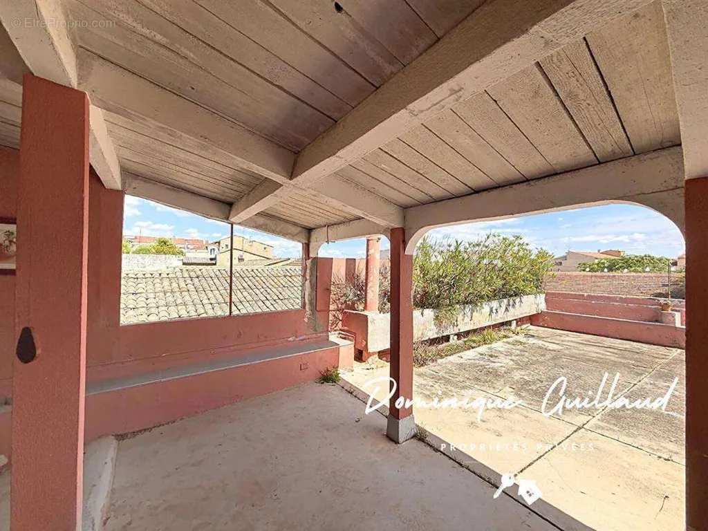 Terrazza - Duplex with Terrace near Nîmes Arènes