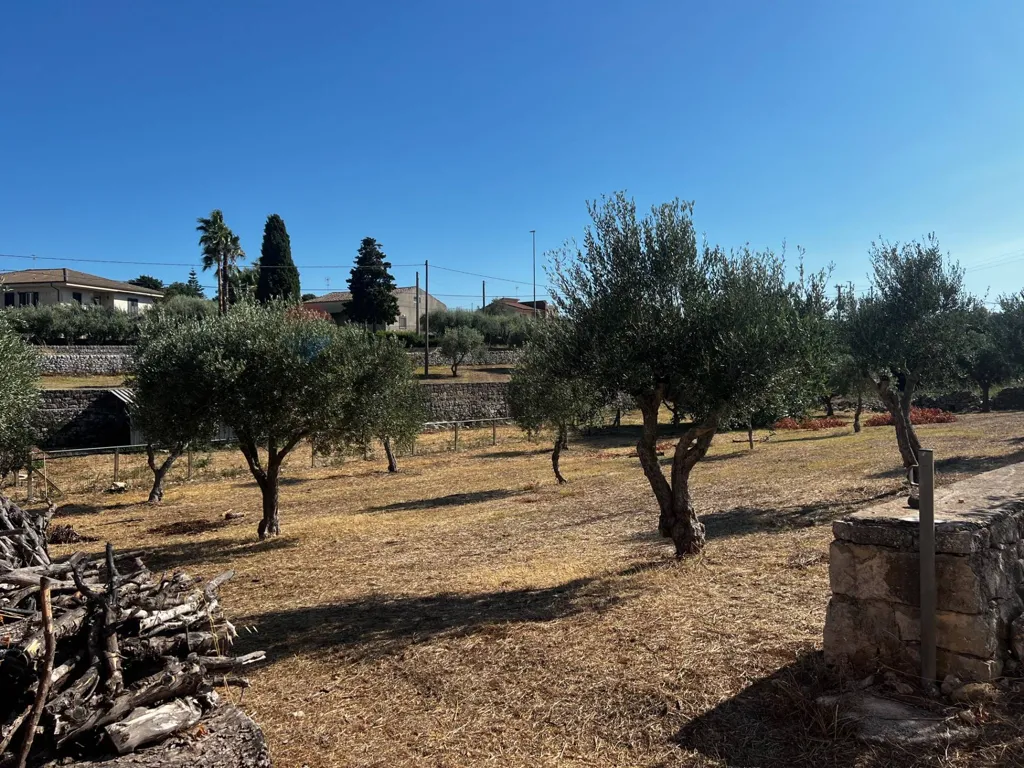 Giardino - Independent Villa with Large Garden in Modica