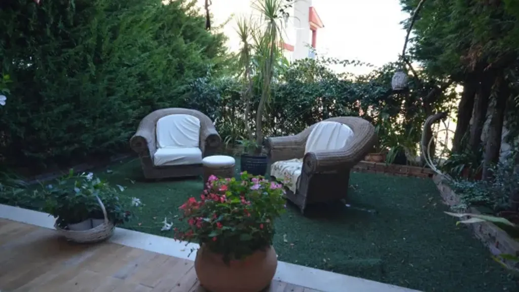 Terrasse - Terraced Villa with Balcony in Rossano