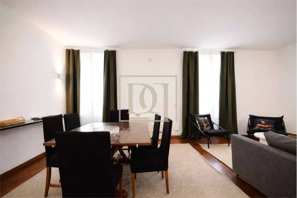 Söögituba - Luxury Apartment with Triple Exposure in Milan
