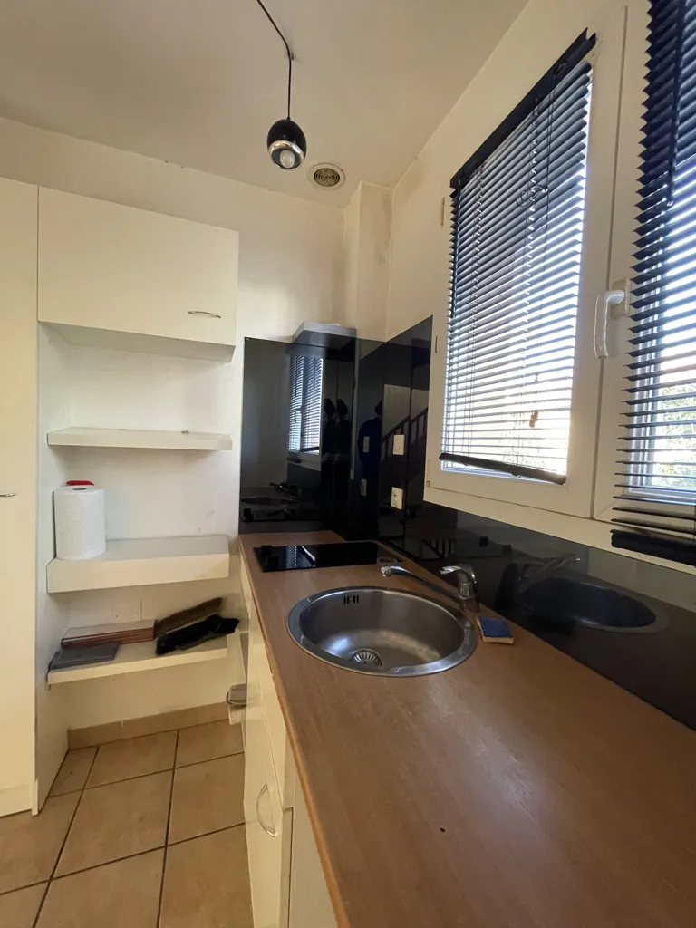 Cuisine - Duplex avec Garage Privatif à Perpignan Sud
