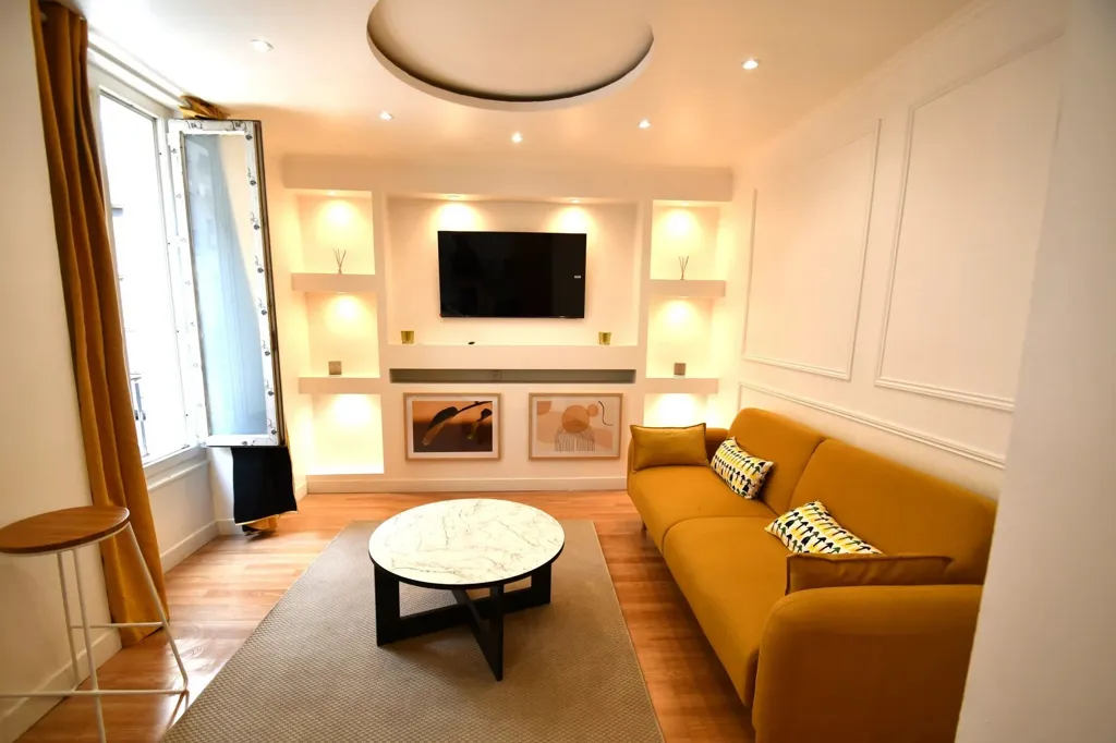Living Room - Studio with Balcony near Paris
