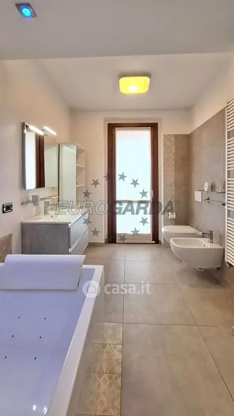 Vannitoad - Villa with Pool in Lazise