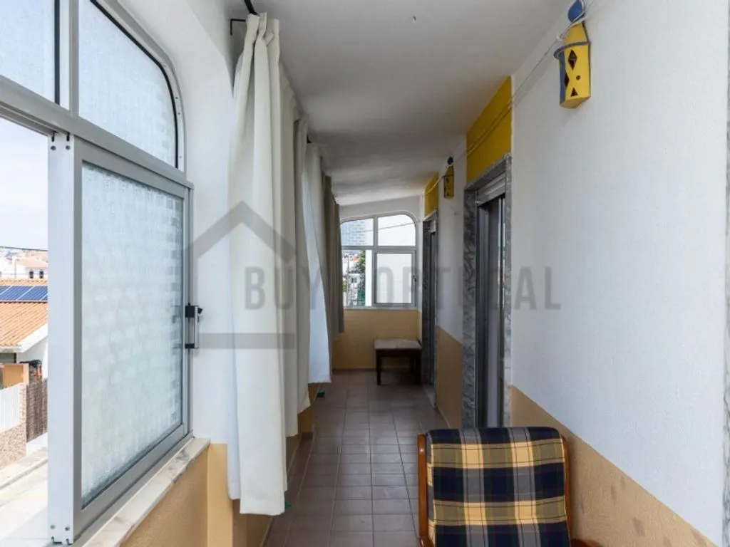 Balcon - Villa with 7 Apartments in Manta Rota