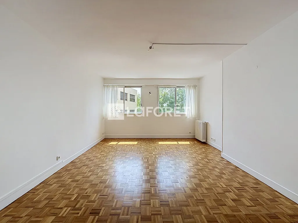 Stanze - 3-Bed Apartment with Lift in Vésinet Centre
