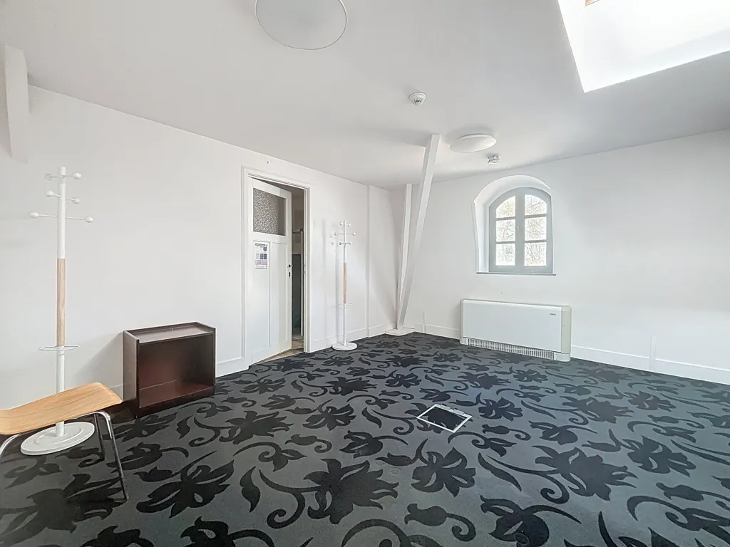 Pièces - Espace de Bureau avec Charme Authentique à Bruxelles