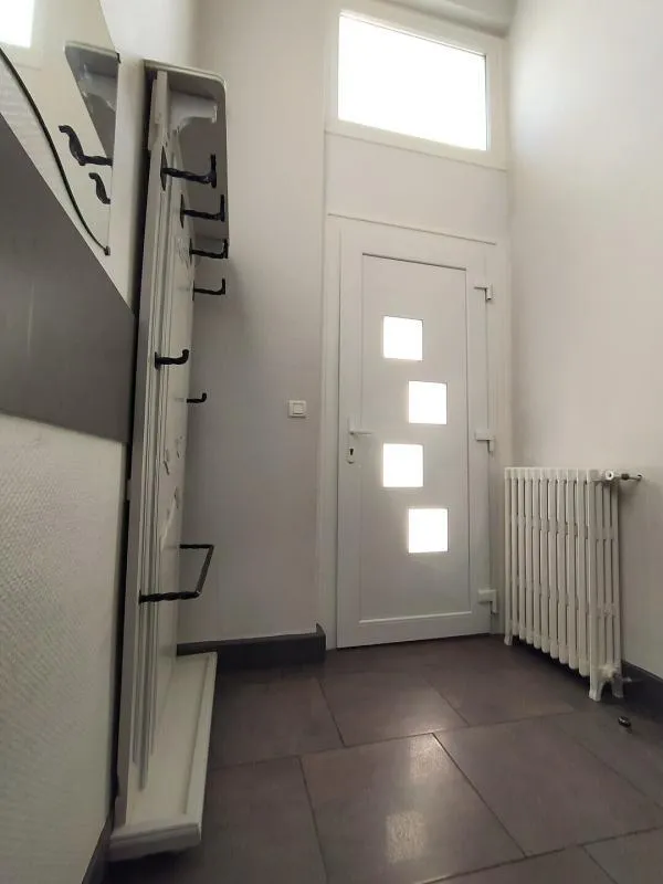 Entrée - Maison en Pierre avec Jardin à Agen