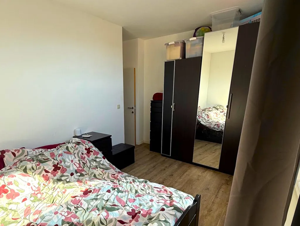 Chambres - Appartement Rénové avec 2 Chambres à Dinant