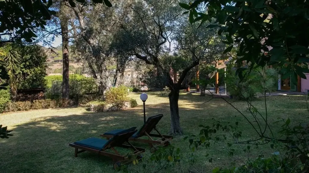 Aed - Historic Villa with Pool in Porto Azzurro