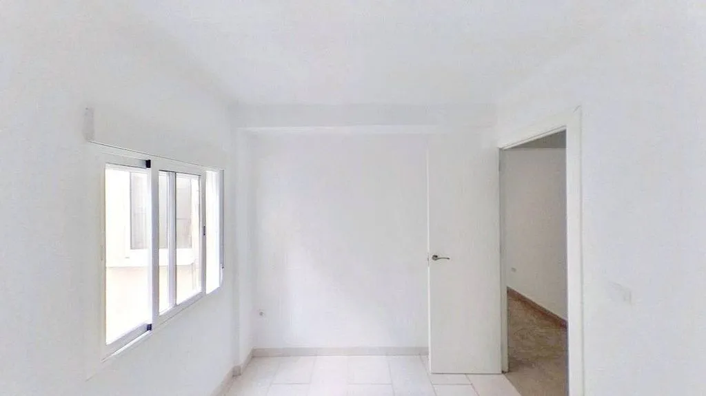 hallway_entrance