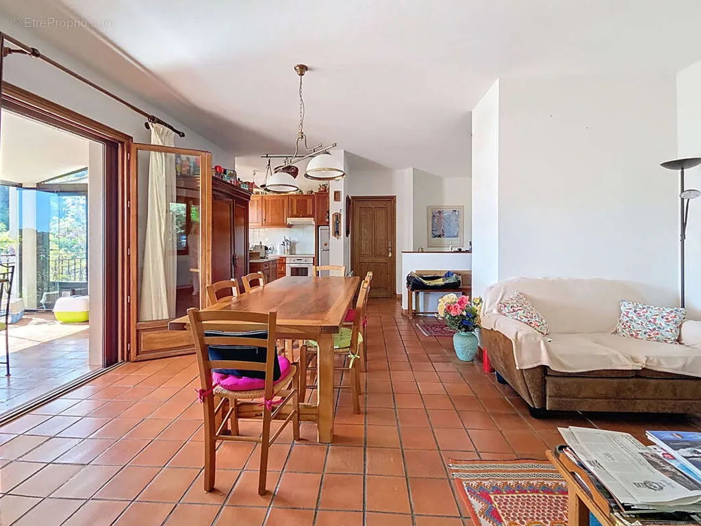 Söögituba - Villa with Pool in Vence's Ara Quarter