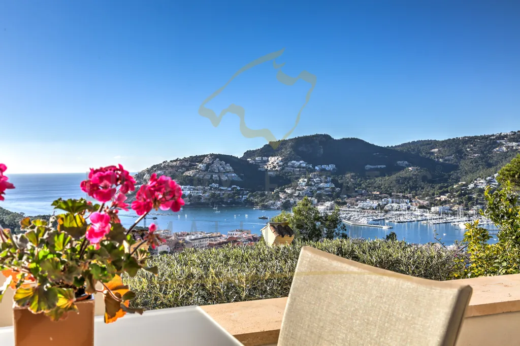 Terrass - Stone Villa with Harbour Views in Port Andratx