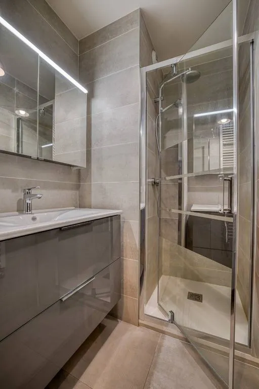 Vannitoad - Luxury Apartment with Mountain Views in Annecy