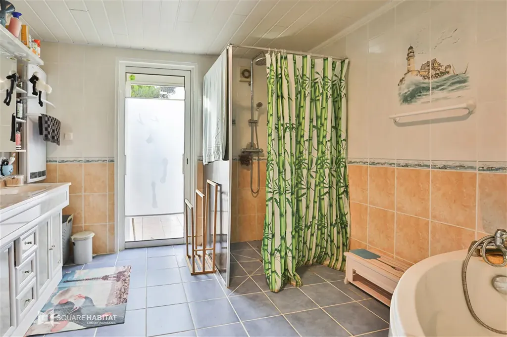 Maison 8 pièces à Le Champ Saint Pere