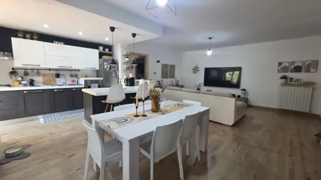 Sala da pranzo - Ample Trilocale with Garden in Ceccano