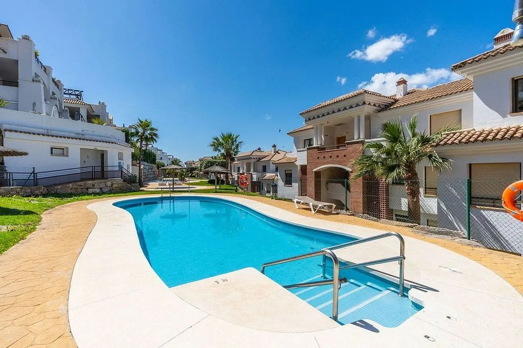 Bassein - Apartment with Pool and Terrace in Casares