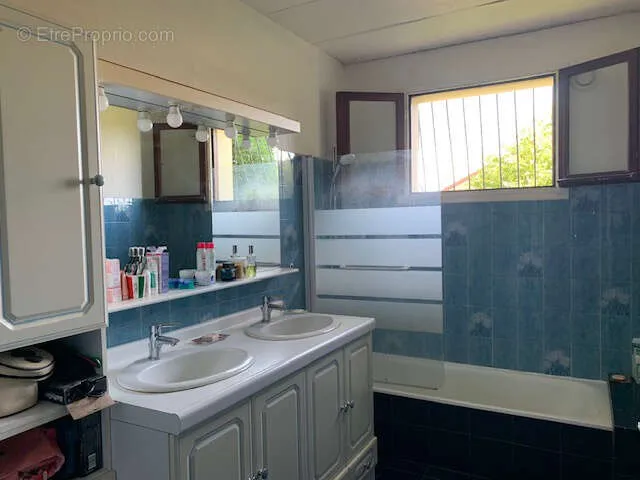 Vannitoad - Charming House with Garden on Heights
