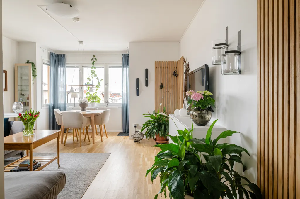 Elutuba - Apartment with West-Facing Balcony in Gubbängen