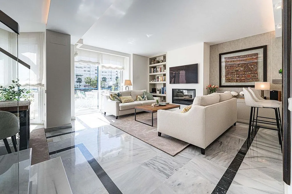Elutuba - Duplex Penthouse with Pool in Marbella