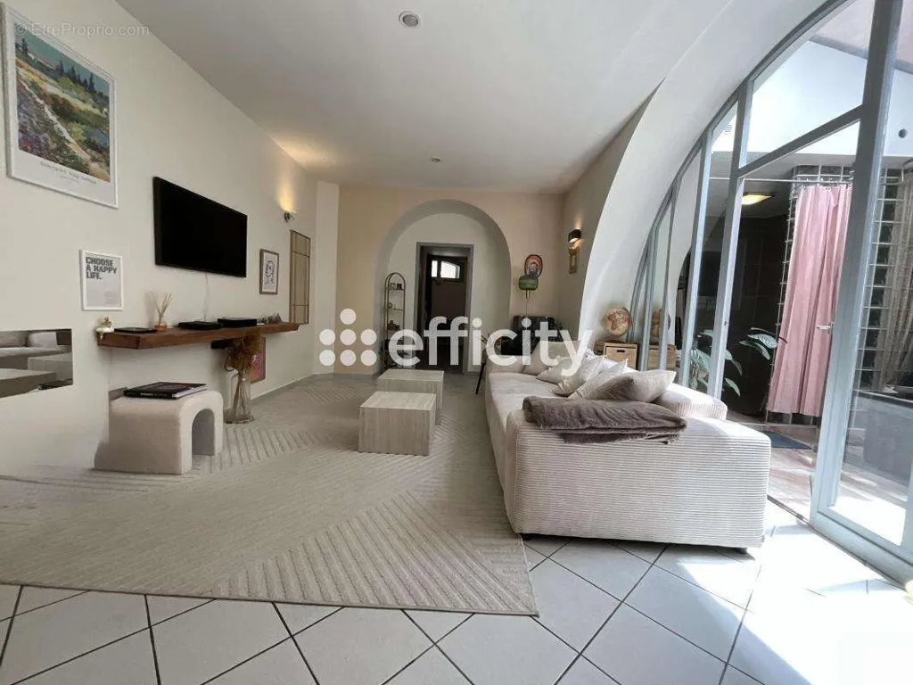 Elutuba - Atypical 4-Piece Apartment in Privas Centre
