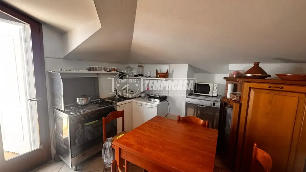 Köök - Two-Level Apartment with Terrace in Comacchio Centre