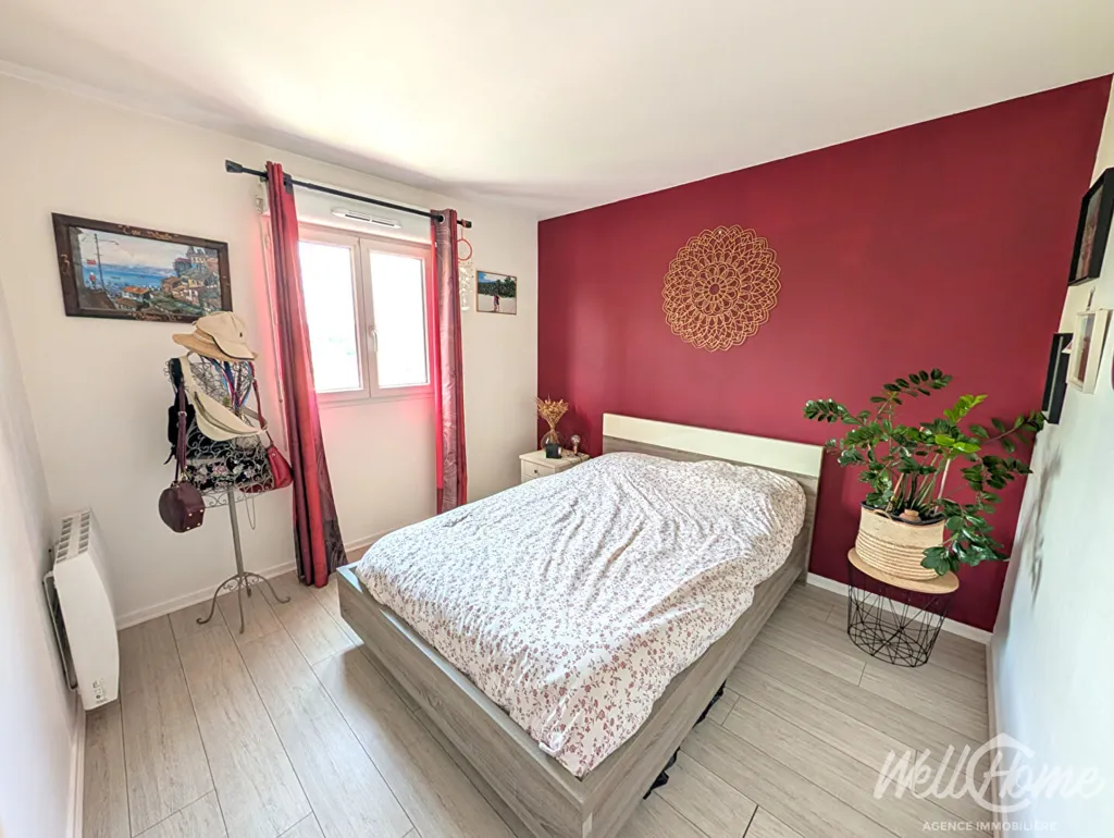 Magamistoad - 3-Bed Apartment with Balcony in Épluches