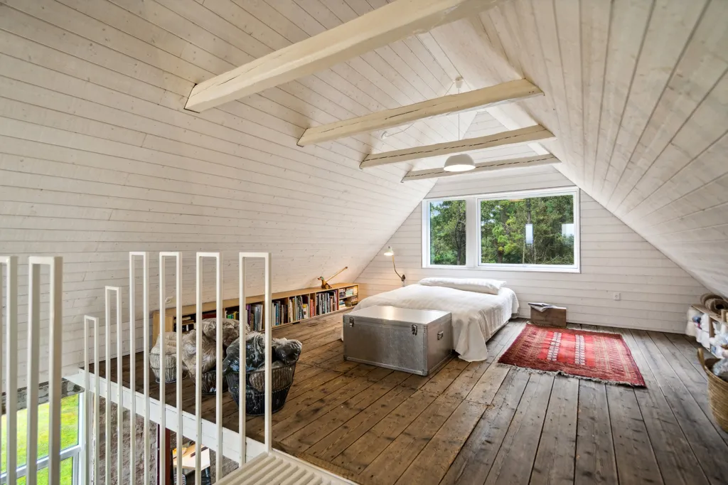 Chambres - Renovated Red Brick Villa with Water View