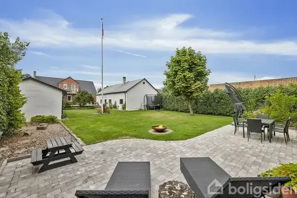 Jardin - Modernised Red Brick Villa in Ø Alling